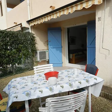 2 Pieces Avec Terrasse Et Piscine, - Fr-1-826-9