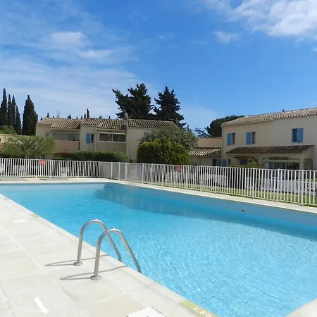 2 Pieces Avec Terrasse Et Piscine, - Fr-1-826-9 Apartment *